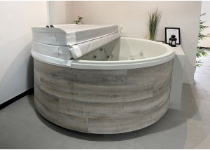 Spa redondo 5 plazas ref. 5010 con faldón madera y cubierta térmica